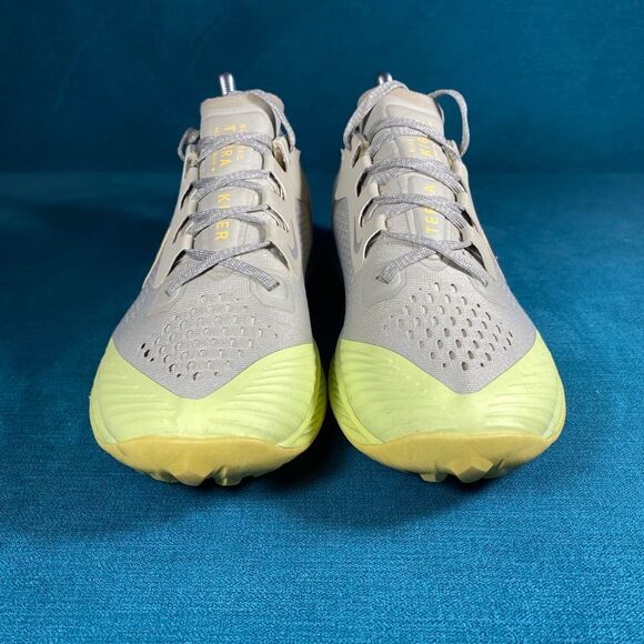Size 8 - Women’s Nike Air Zoom Terra Multicolor shoes - Picture 4 of 9